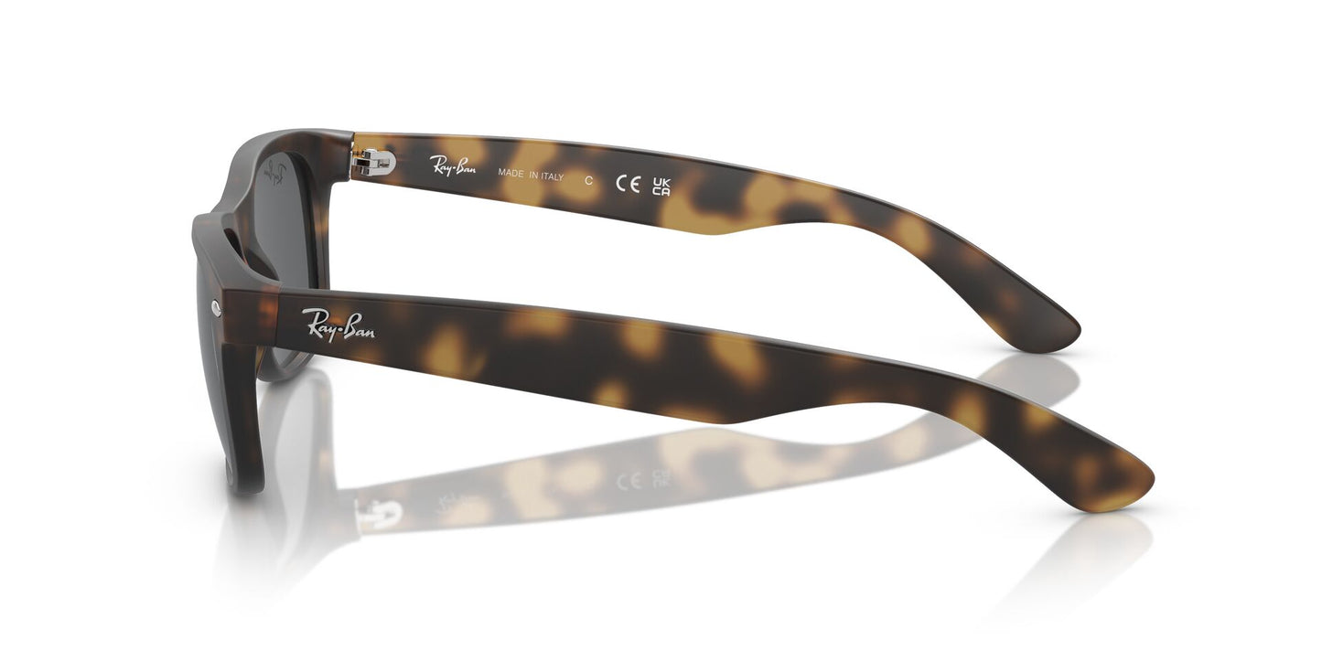 Ray-Ban New Wayfarer RB2132 - Medium
