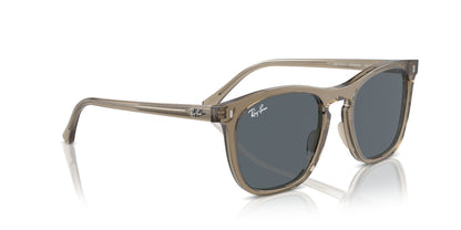 Ray-Ban RB2210