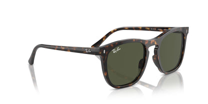 Ray-Ban RB2210