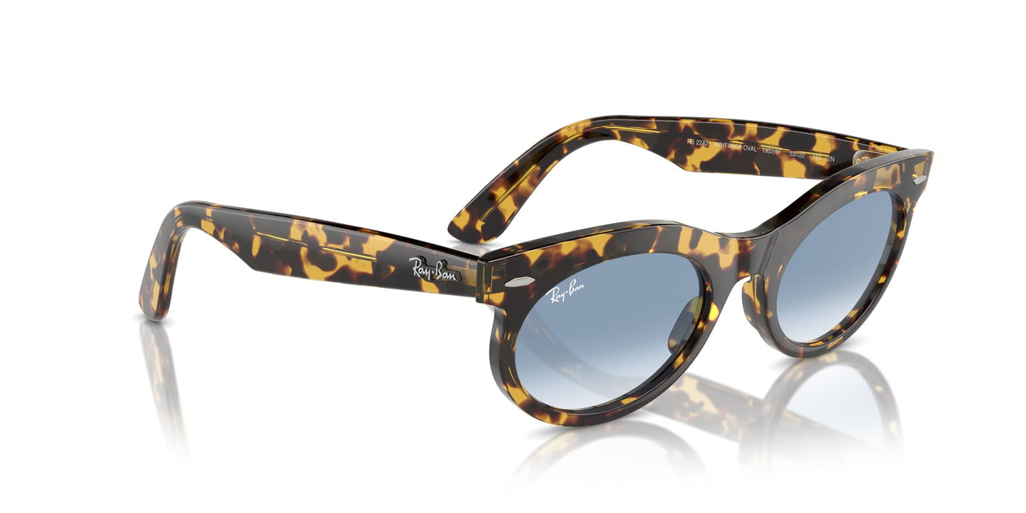Ray-Ban Wayfarer Oval RB2242