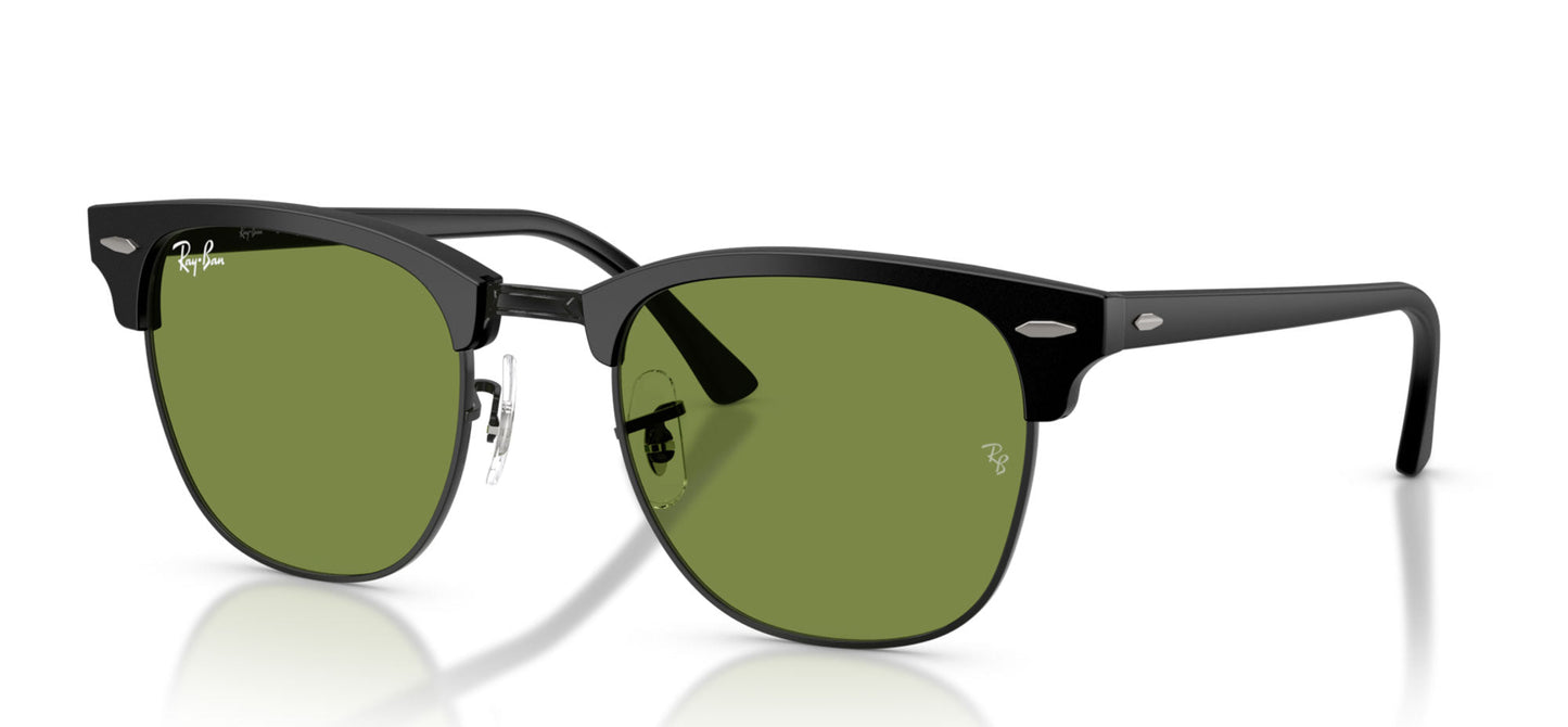 Ray-Ban Clubmaster RB3016#colour_matte-black-on-black-green